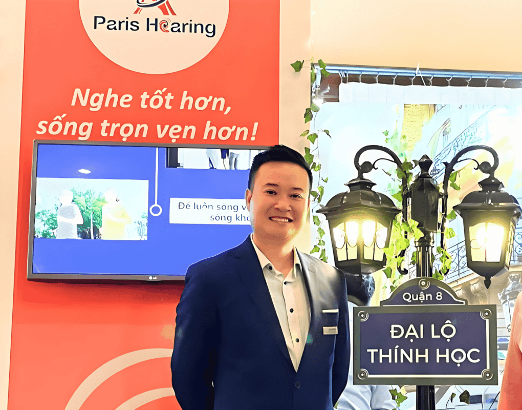 Anh Gill Desmette người sáng lập Paaris Hearing